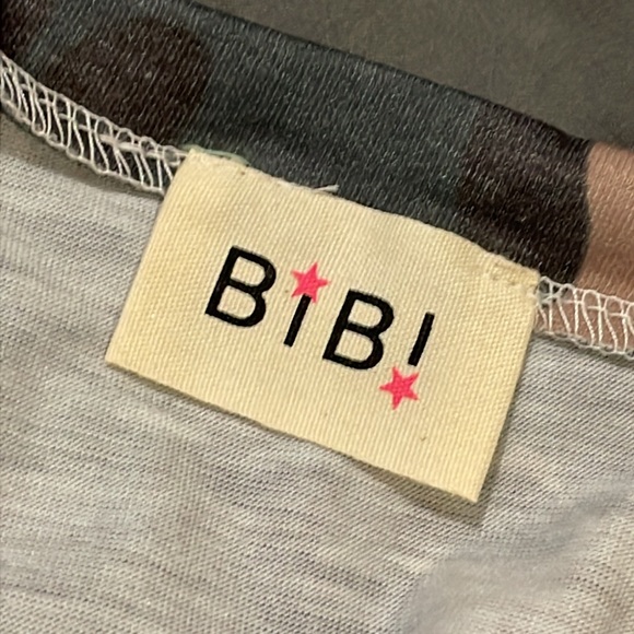 🆕 BiBi Camo Colorblock Sequin Top - NIB - Picture 13 of 15